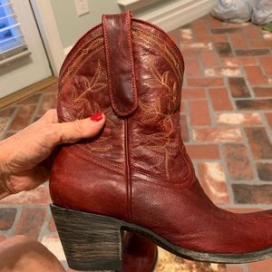 Old Gringo red leather western boots sz 8 like new
